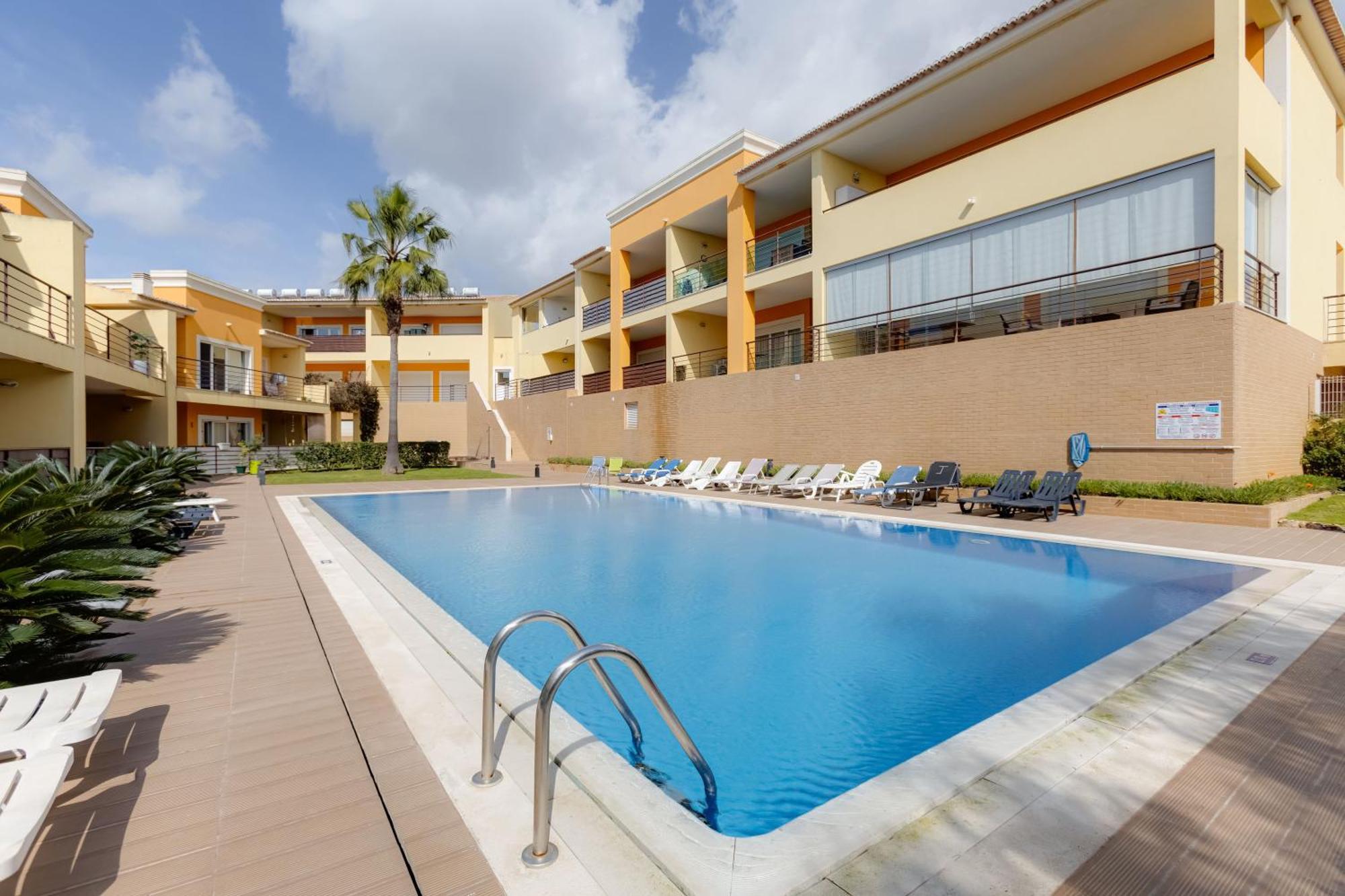 The Village - Apart Para 6 Com Ac, Garagem E Piscina, A Poucos Min Da Gale Albufeira Eksteriør billede