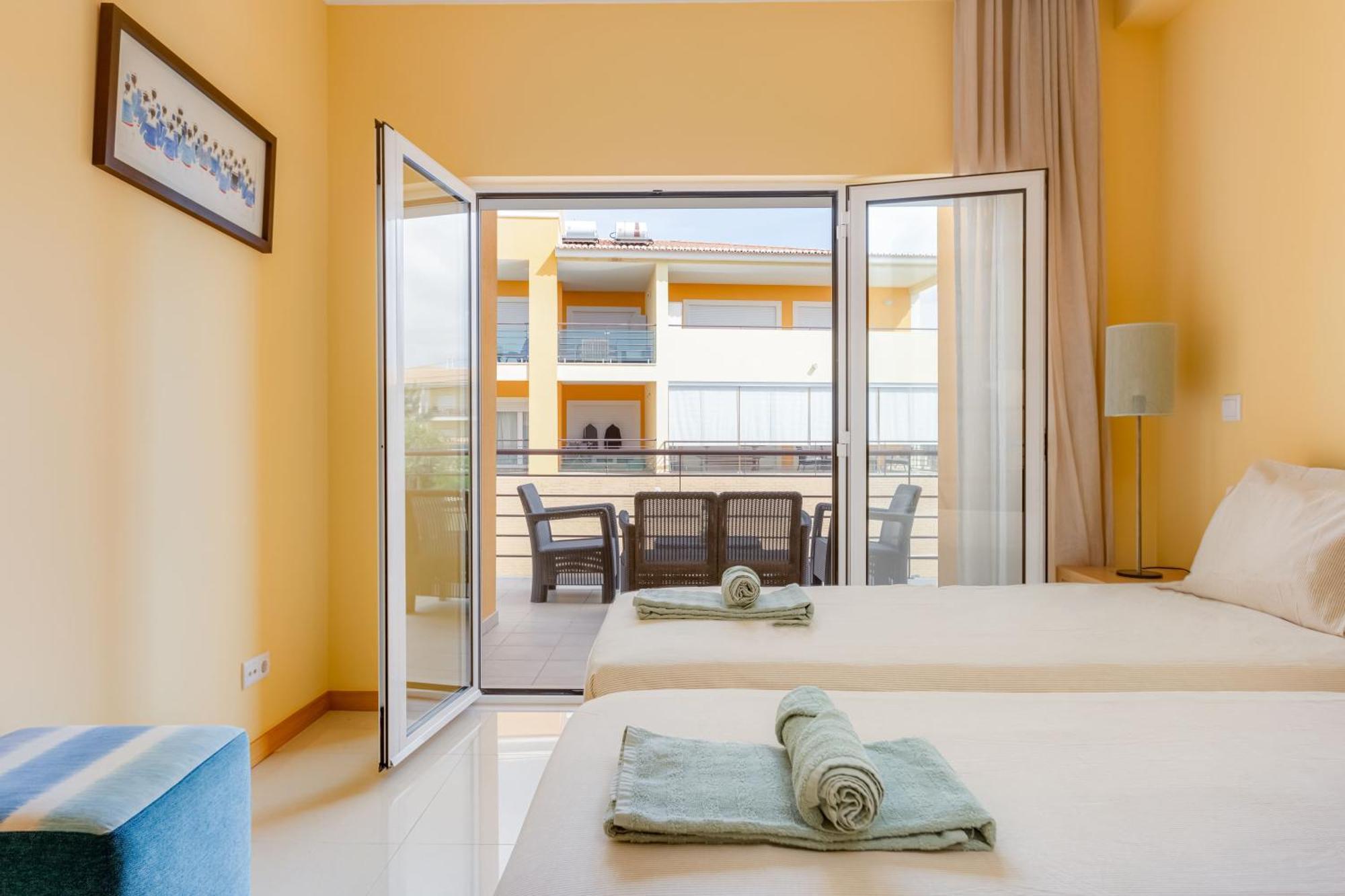 The Village - Apart Para 6 Com Ac, Garagem E Piscina, A Poucos Min Da Gale Albufeira Eksteriør billede